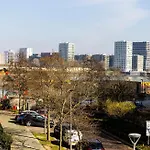 Peninsula Life- Stylish Greenwich 1Bed Flat