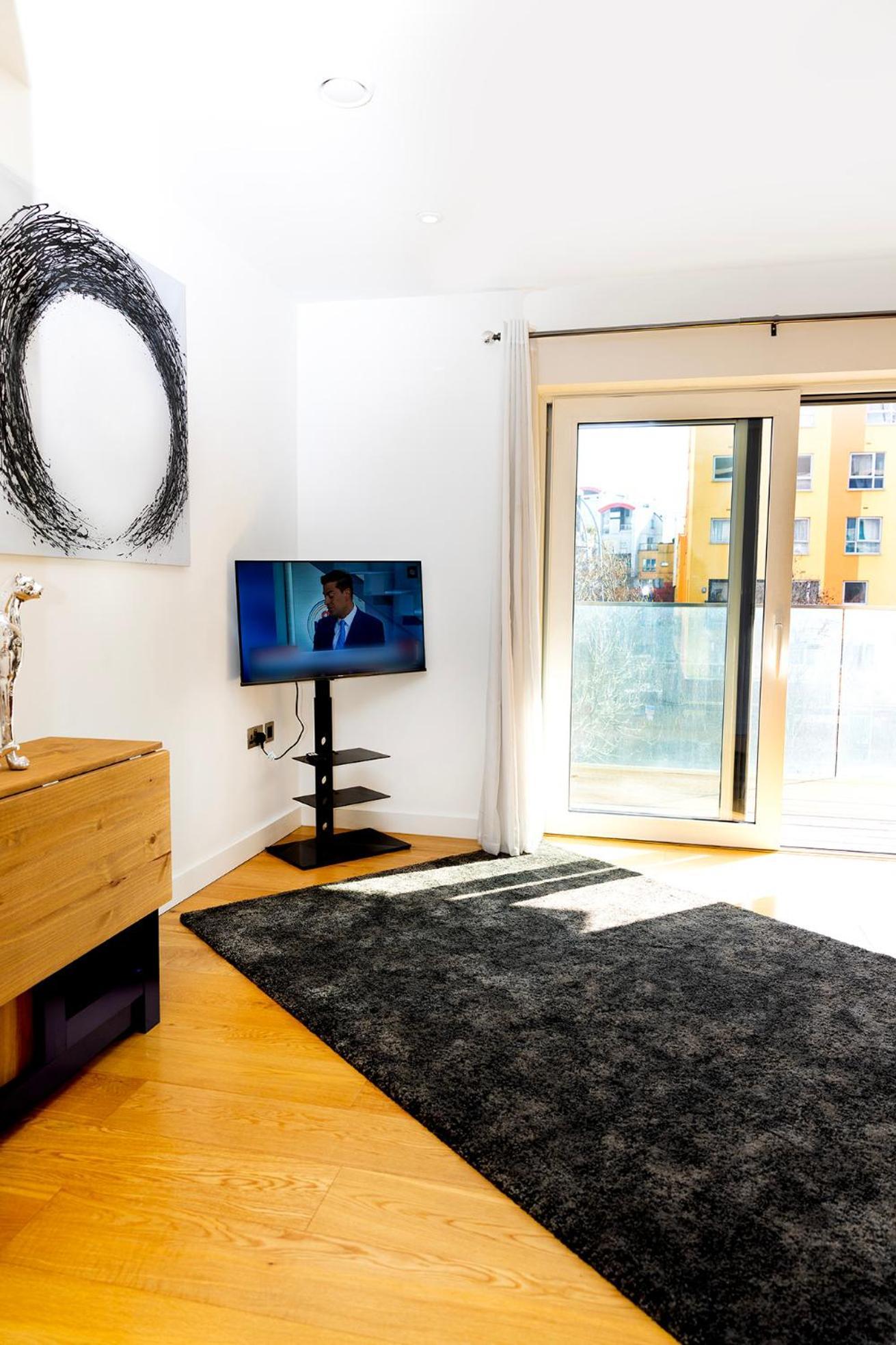 Peninsula Life- Stylish Greenwich 1bed Flat