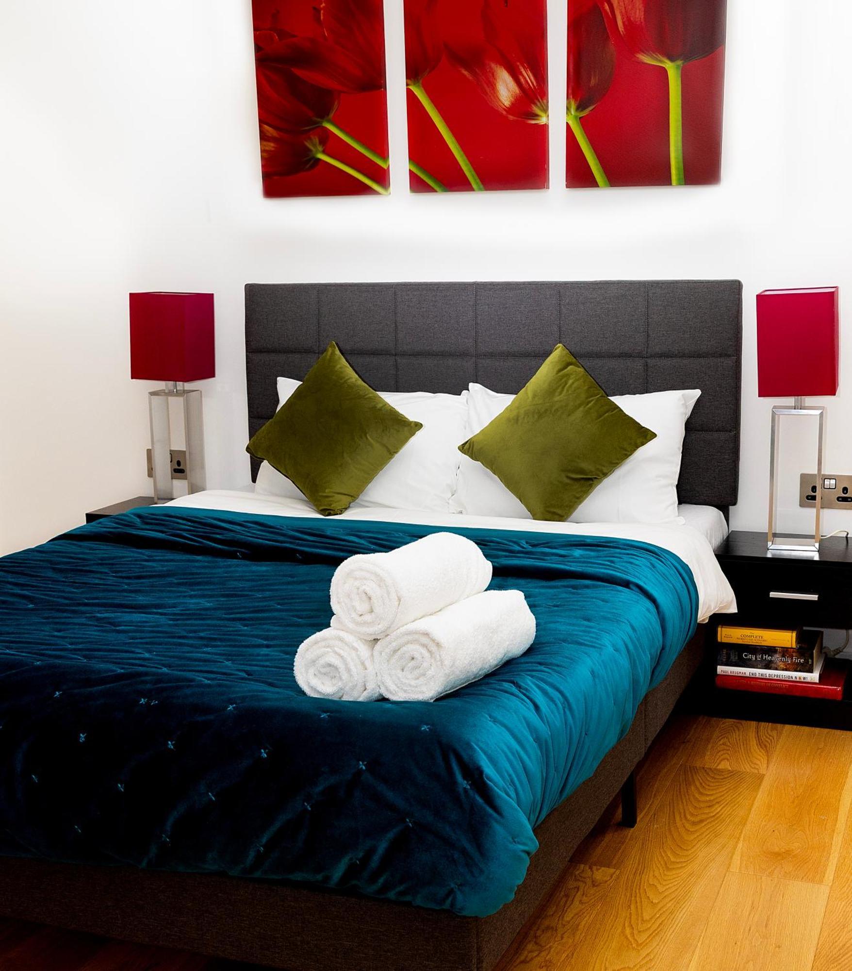 Peninsula Life- Stylish Greenwich 1bed Flat Londra