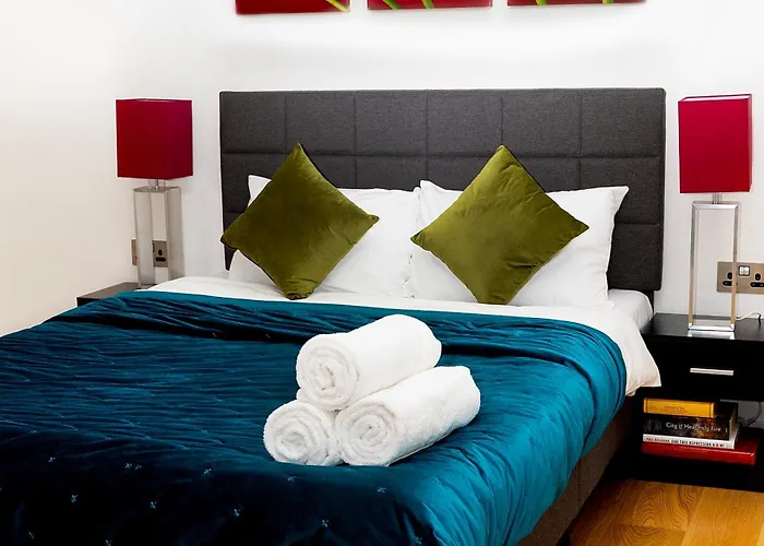 Peninsula Life- Stylish Greenwich 1Bed Flat